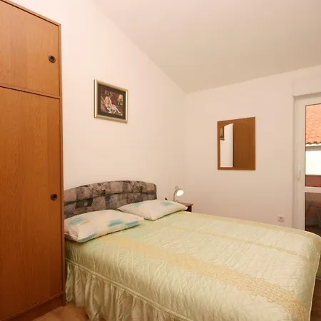 By The Sea - 2895 * Rogoznica (Sibenik-Knin)