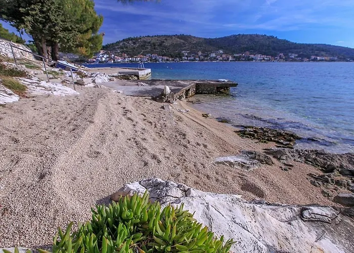 Apartment By The Sea - 2895