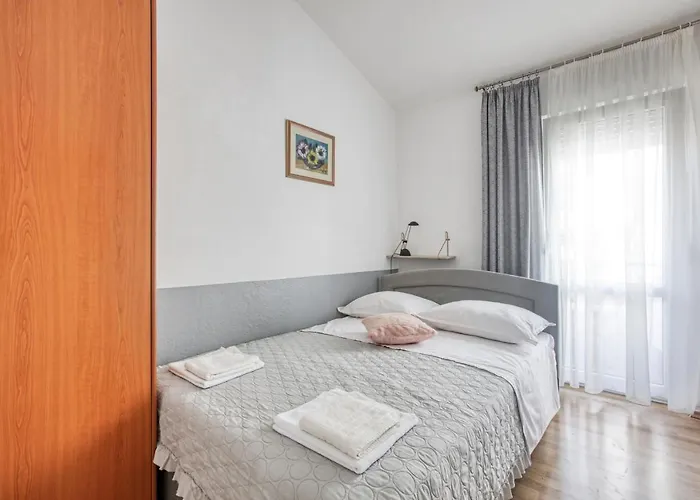 By The Sea - 2895 Rogoznica (Sibenik-Knin)